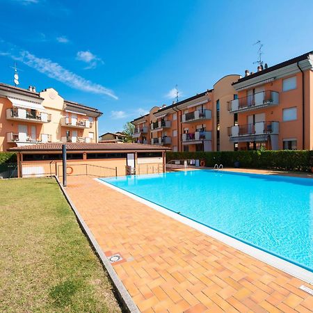 Appartamento Francesca Sirmione Bagian luar foto