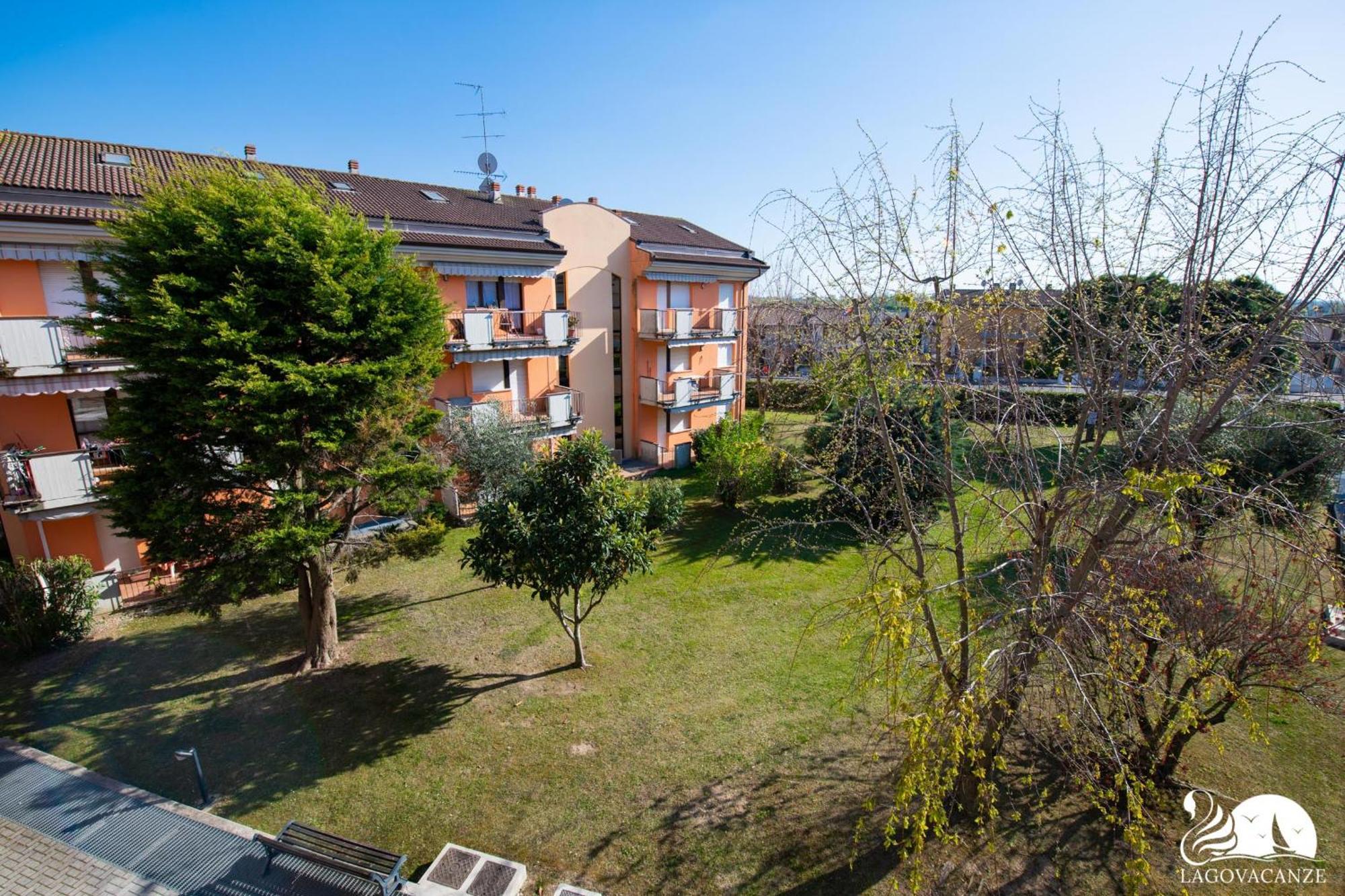 Appartamento Francesca Sirmione Bagian luar foto
